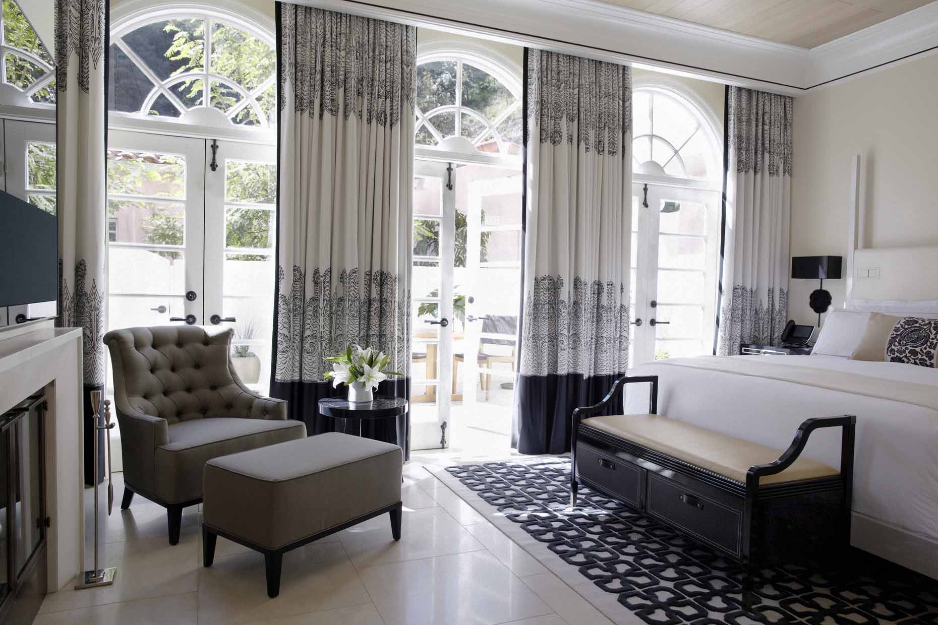 34-hba_471_bedroom_windows_0811_adjusted