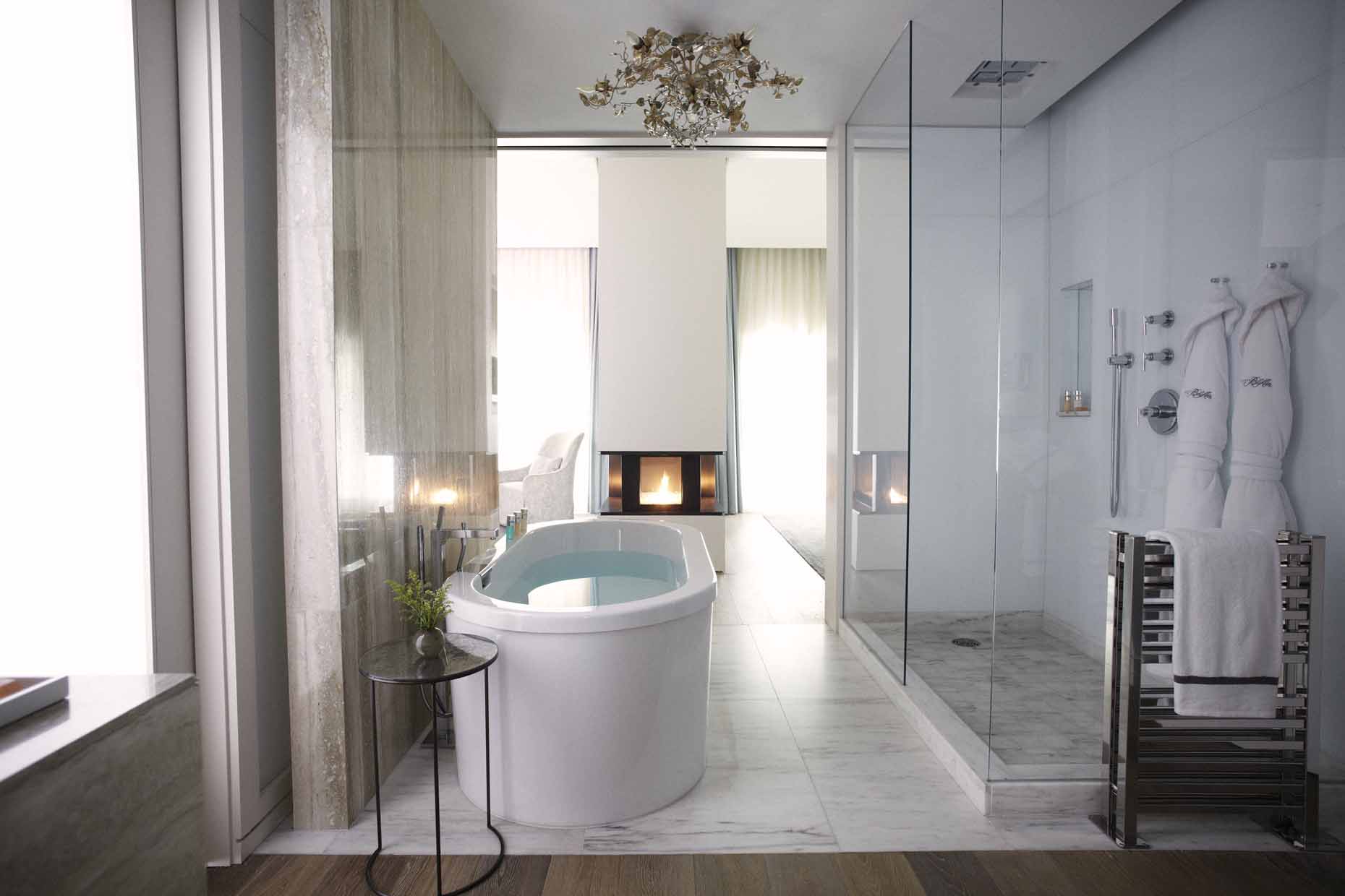 35-hba_500_bathroom_1002