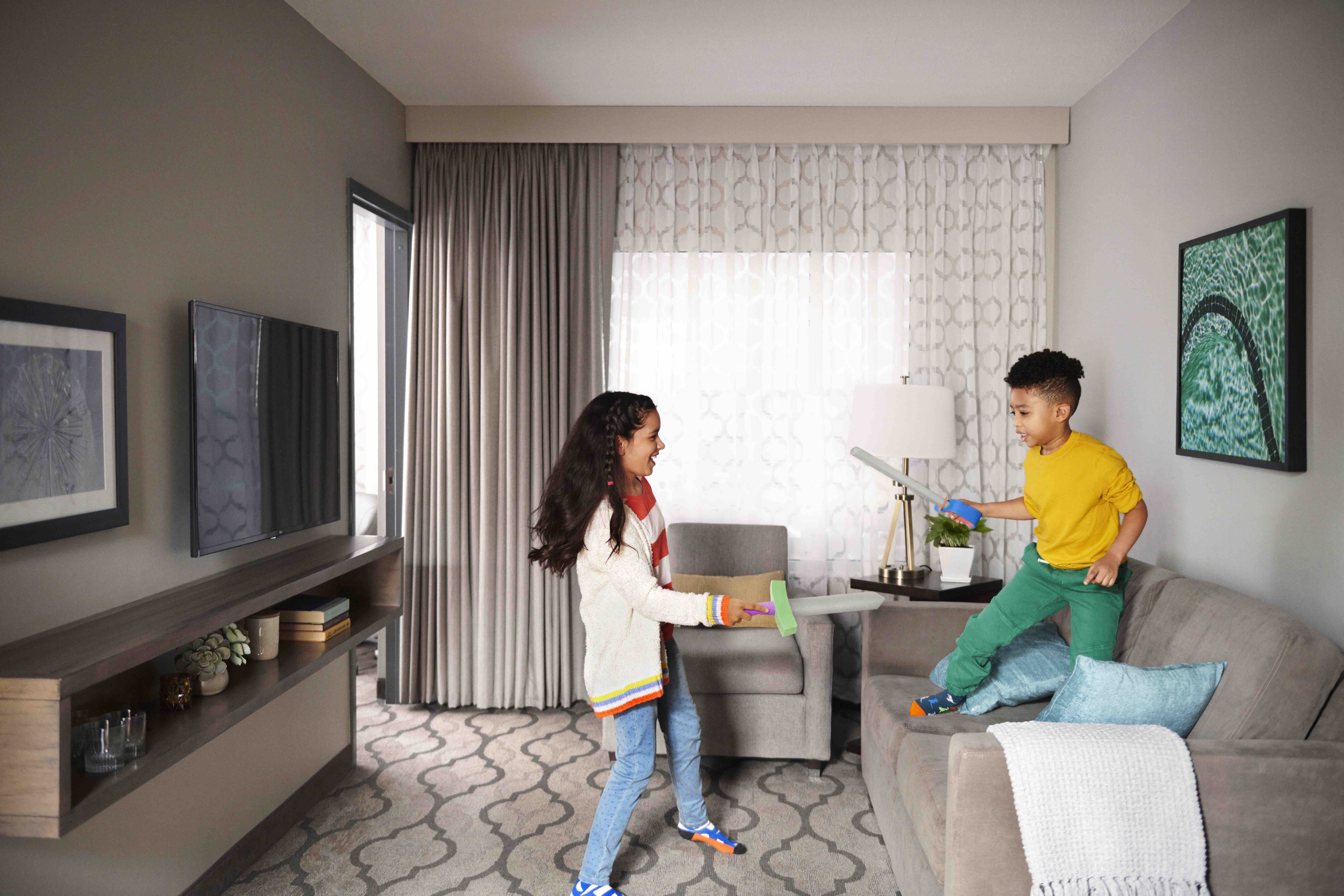 EmbassySuites05_0229_2131WA_E_ADOBERGB