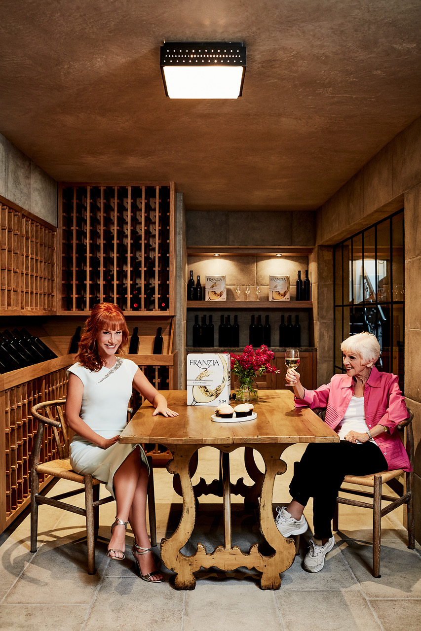 PEOPLE_Kathy_Griffin_981-(revision)